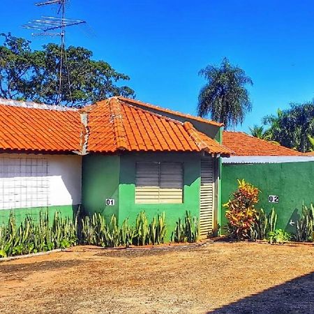 Pousada Recanto Das Maritacas Brotas Exterior photo
